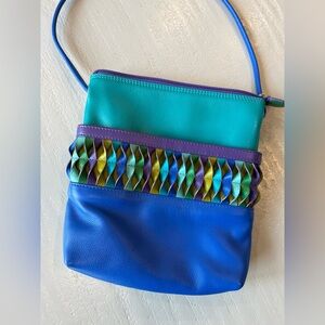 VINTAGE ili New York 6631 Twist Crossbody in Cool Tropics Genuine Leather